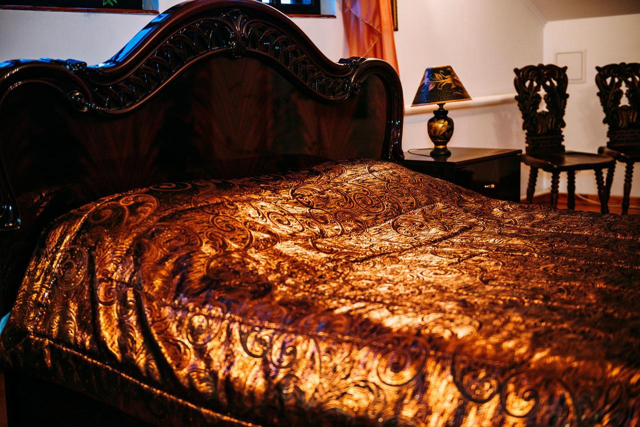 Antique House Hotel Dubno Kültér fotó