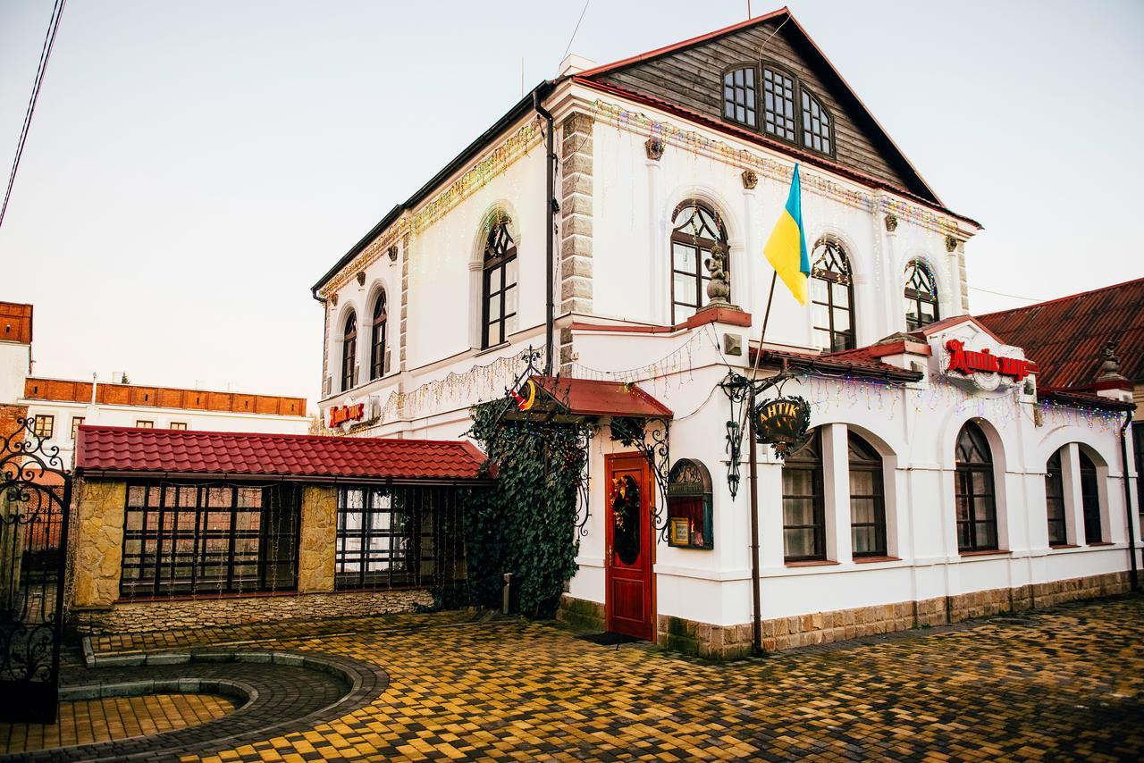 Antique House Hotel Dubno Kültér fotó