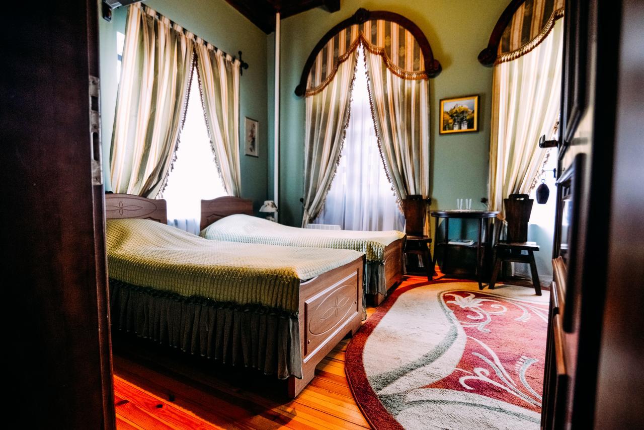 Antique House Hotel Dubno Kültér fotó