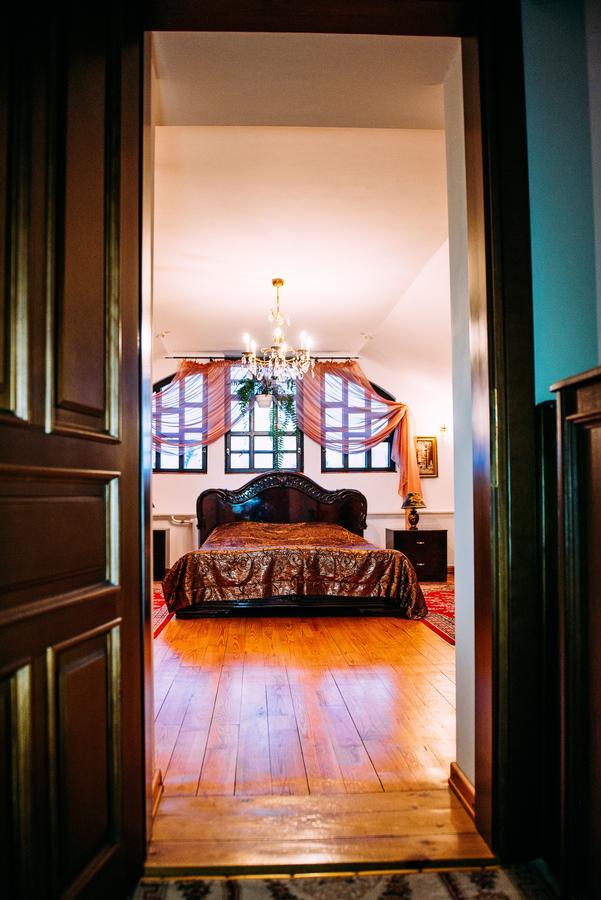Antique House Hotel Dubno Kültér fotó