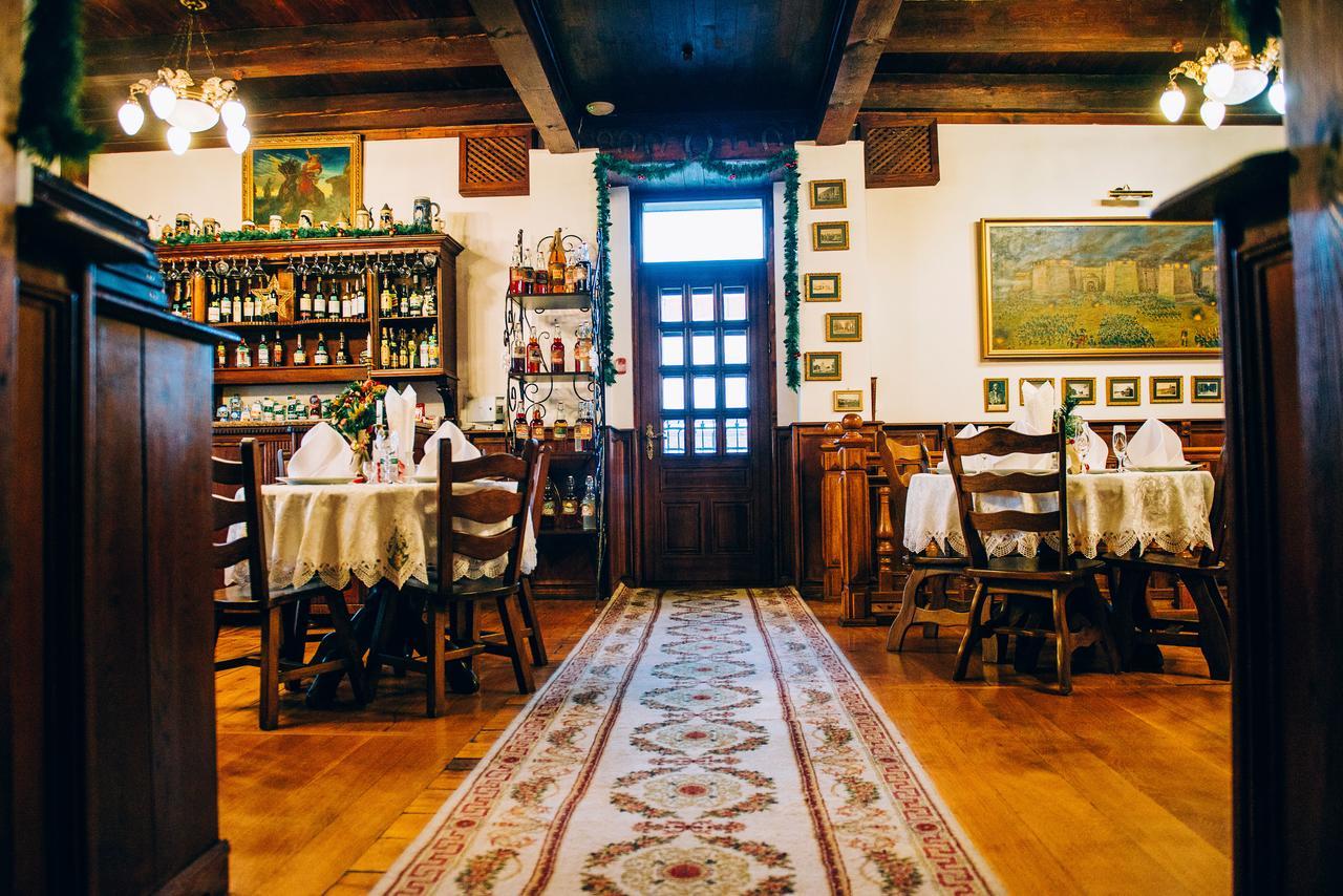 Antique House Hotel Dubno Kültér fotó